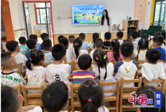 宜宾江安橙乡长儿园开展防止夏日常见流行症从